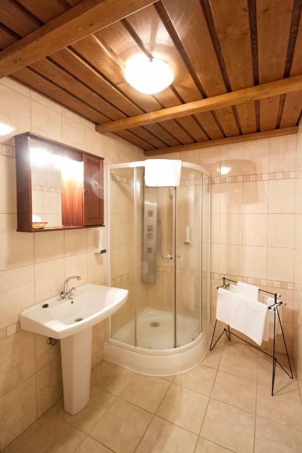 Aranygombos Fogado Hotel Telkibanya Ngoại thất bức ảnh