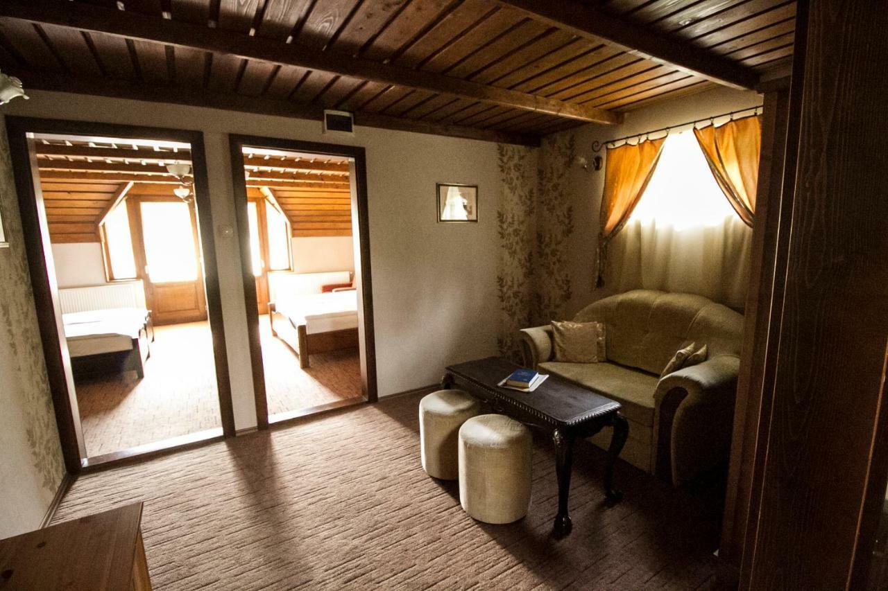Aranygombos Fogado Hotel Telkibanya Ngoại thất bức ảnh